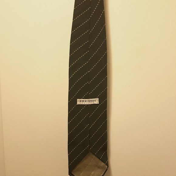 Vintage Giorgio Armani silk tie. - Picture 1 of 2